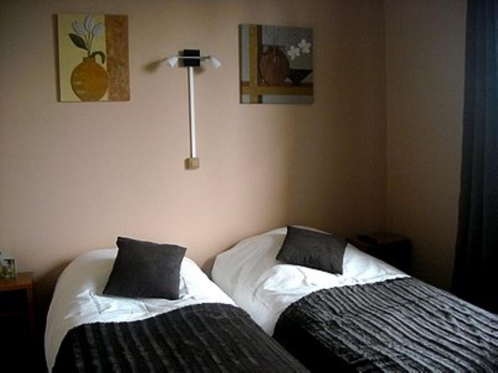 Logis Auberge Des Aulnettes エルヴィル・サン・クレア エクステリア 写真