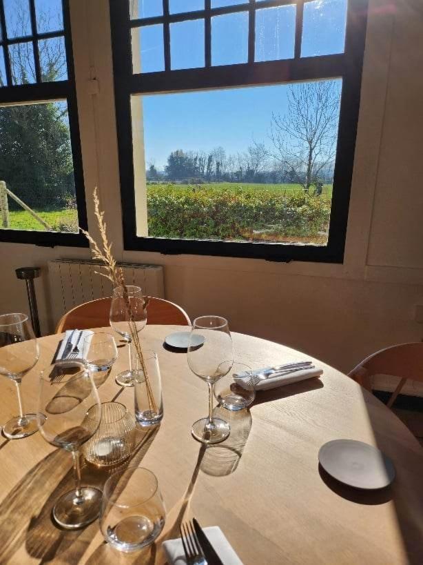 Logis Auberge Des Aulnettes エルヴィル・サン・クレア エクステリア 写真