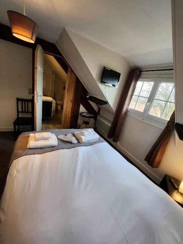 Logis Auberge Des Aulnettes エルヴィル・サン・クレア エクステリア 写真